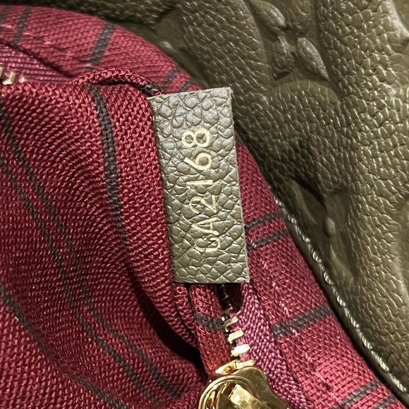 Louis Vuitton Artsy - Picture 6 of 10